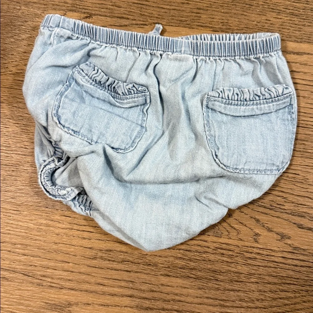GAP adorable light